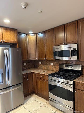 125 E Broadway – photo 3