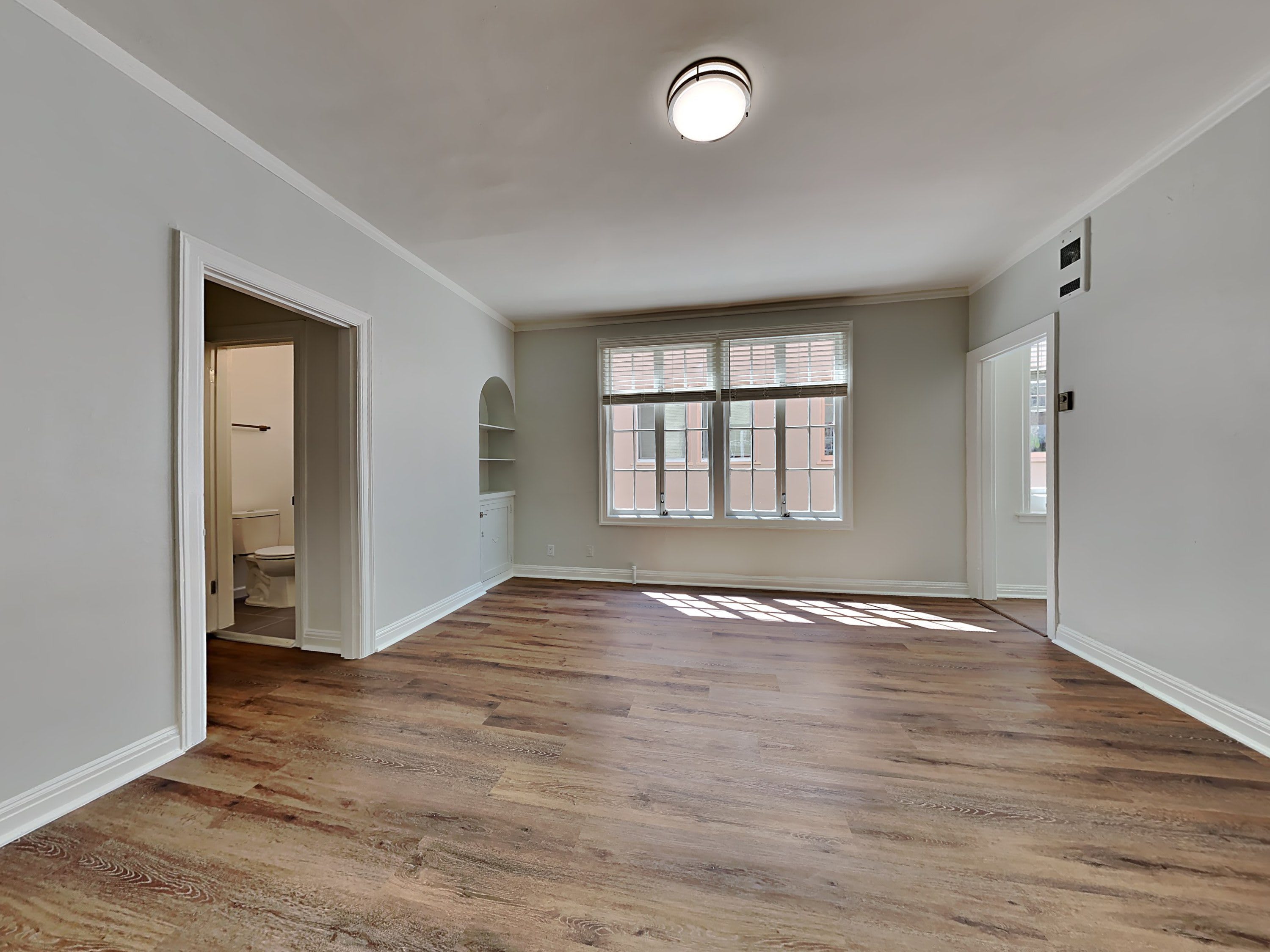 832 Erie – photo 1