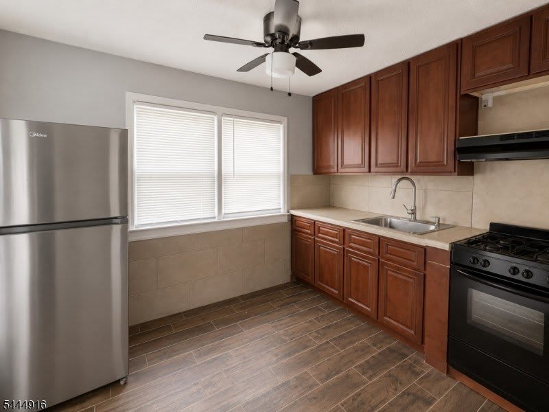 1112 Rivington St – photo 2
