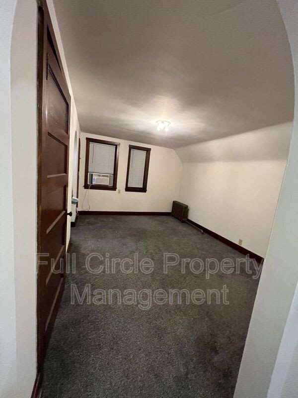 2419 F St – photo 4