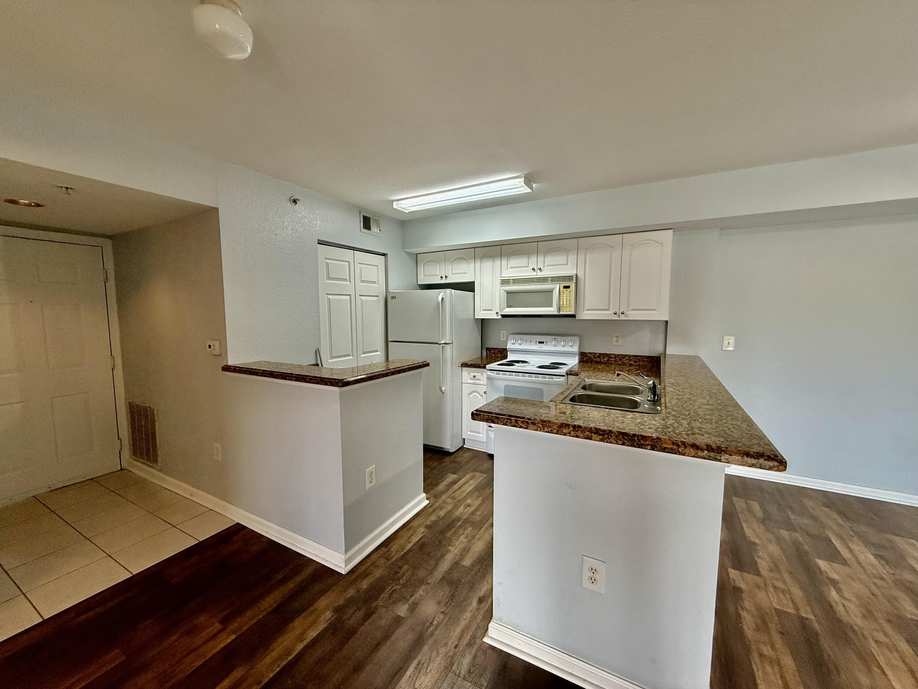 191 SW Palm Drive – photo 3