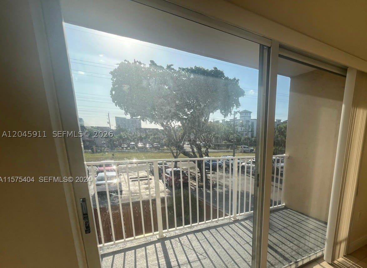 5112 NW 79 Ave – photo 4