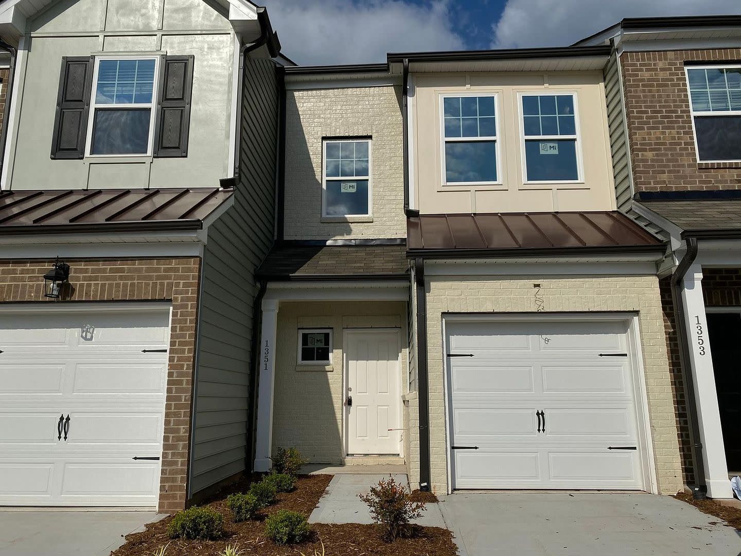 Room in 3 Bedroom Townhome at Fitchie Pl – photo 5