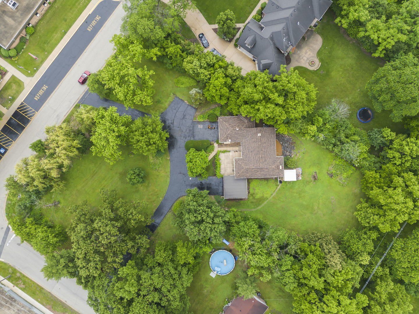 828 E 14th Street – photo 3