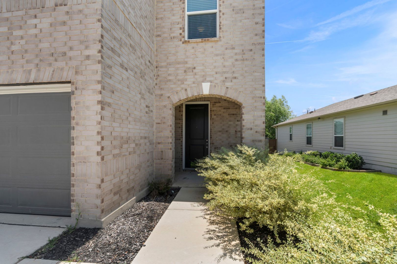 Move-In Ready Two-Story Home in Desirable Parkland! – photo 3