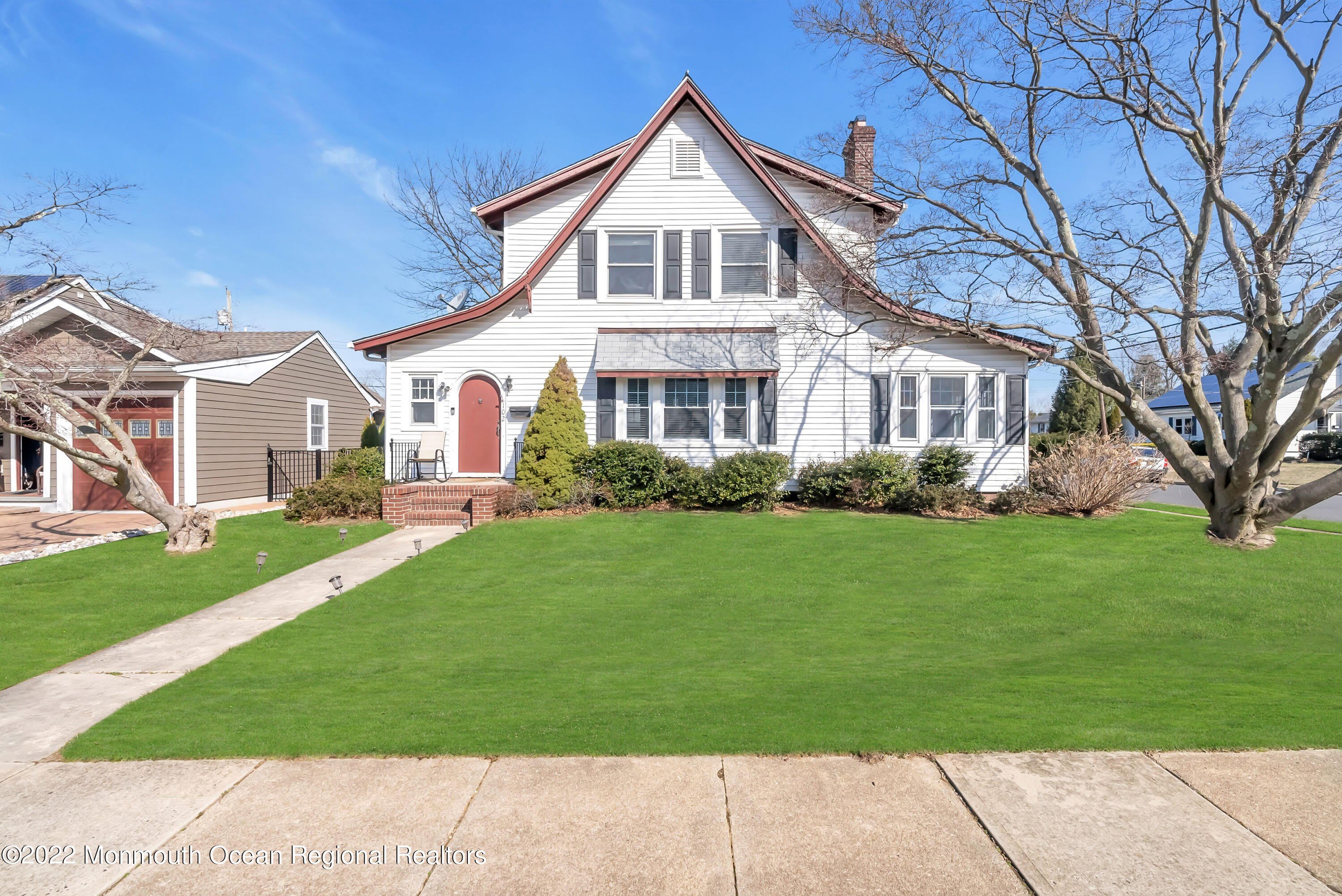 102 Dixon Avenue – photo 3