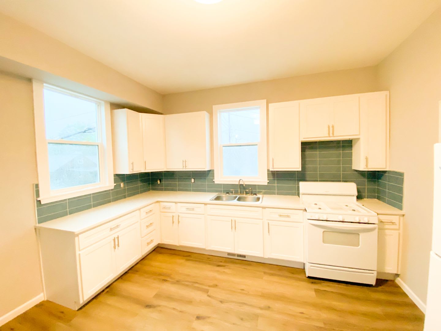 3 Bed 1Bath Complete Remodel – photo 3