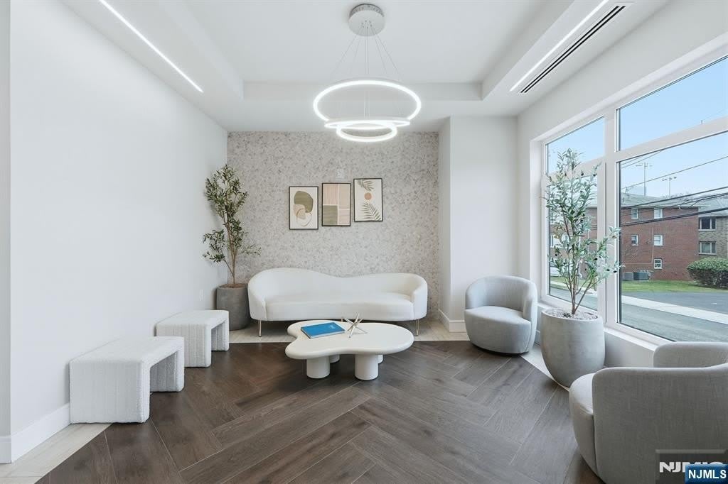 1435 10th Street – photo 3