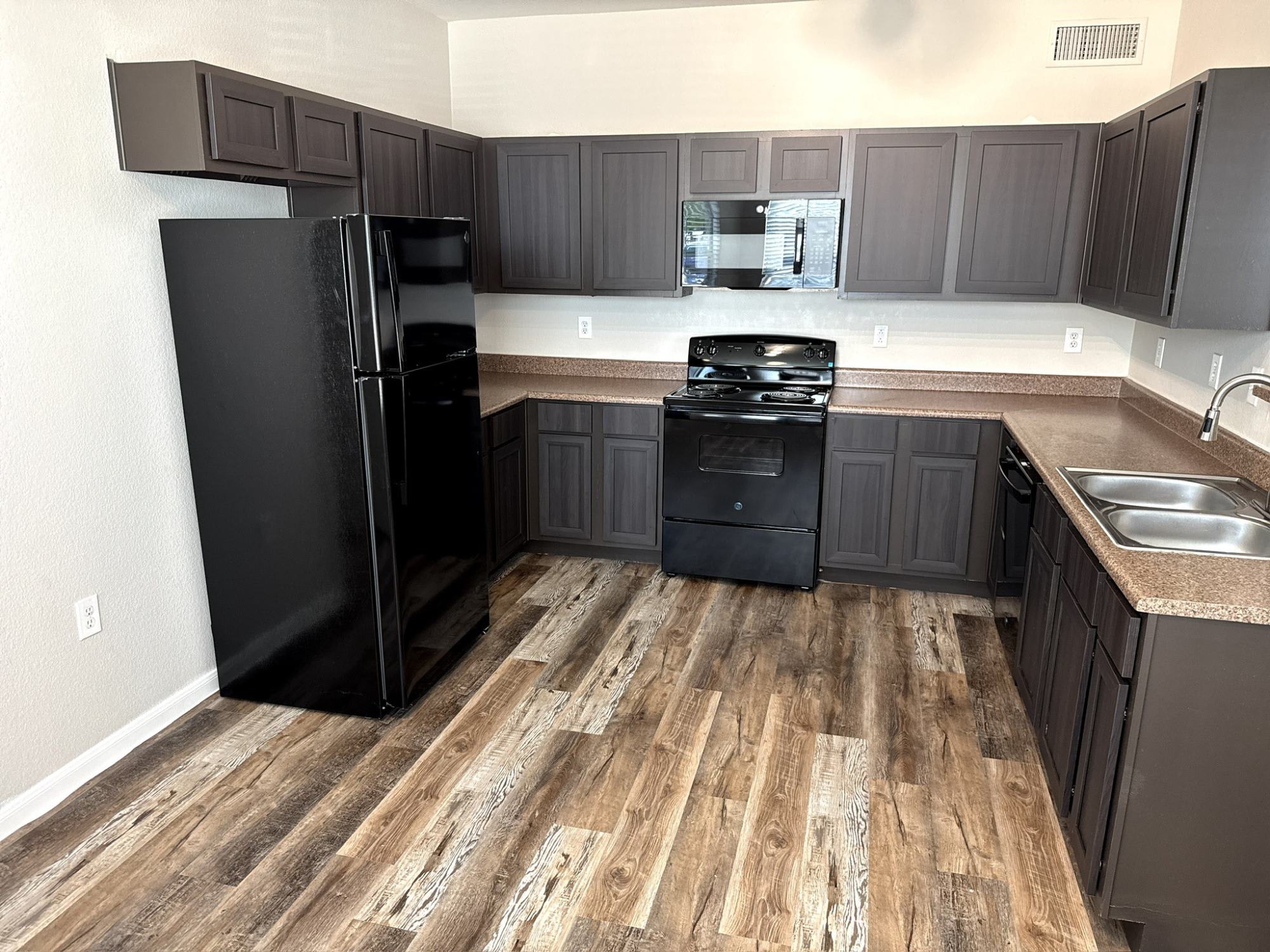 The Crossings at Hillcroft – photo 2