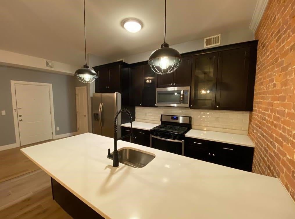 698 BROADWAY – photo 5