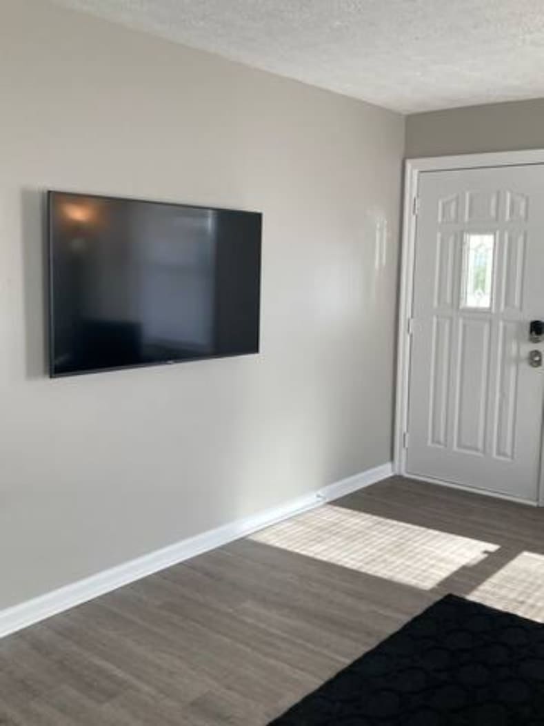 2012 North Auburn Street – photo 4