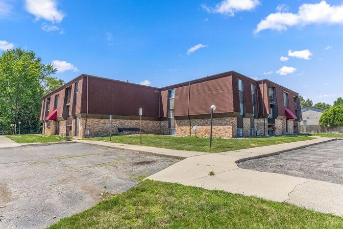 21620 Hillside Drive – photo 2
