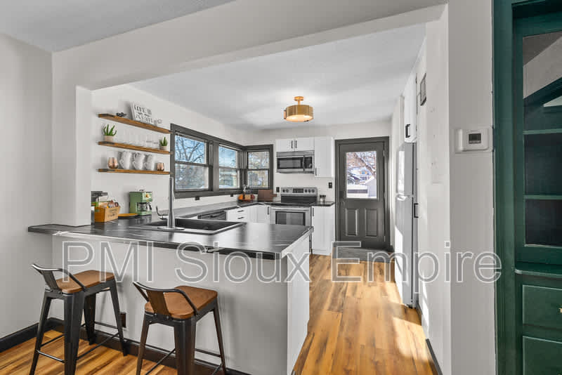 1303 S Center Ave. – photo 5
