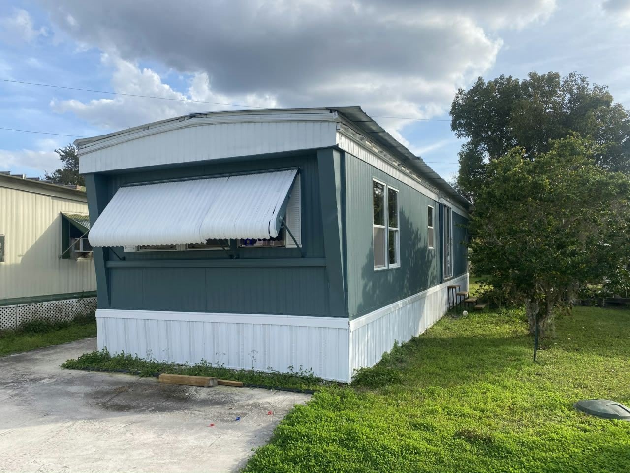 1250 Lakeview Drive – photo 1