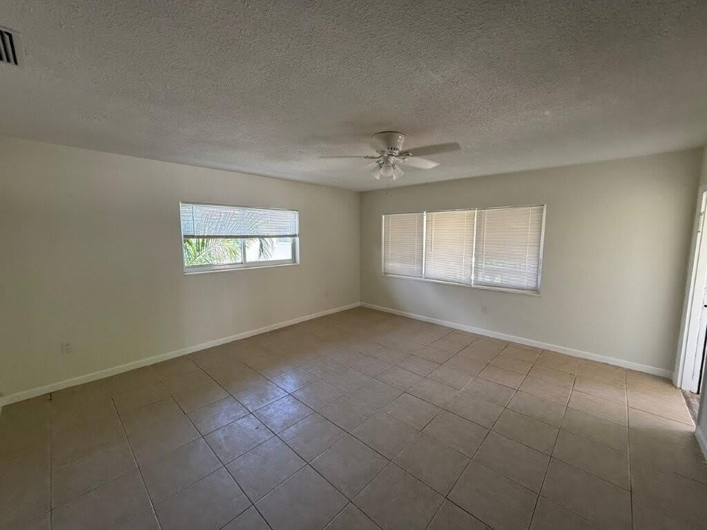 265 SW 7 Street – photo 4