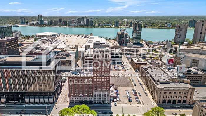 525 W Lafayette Blvd – photo 2