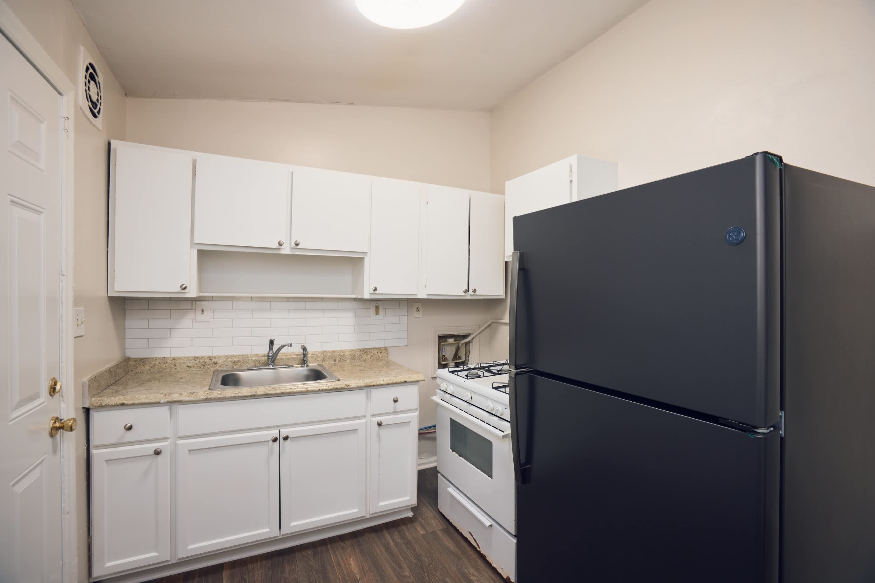 2157 Lenox Rd Neunit C7 – photo 1