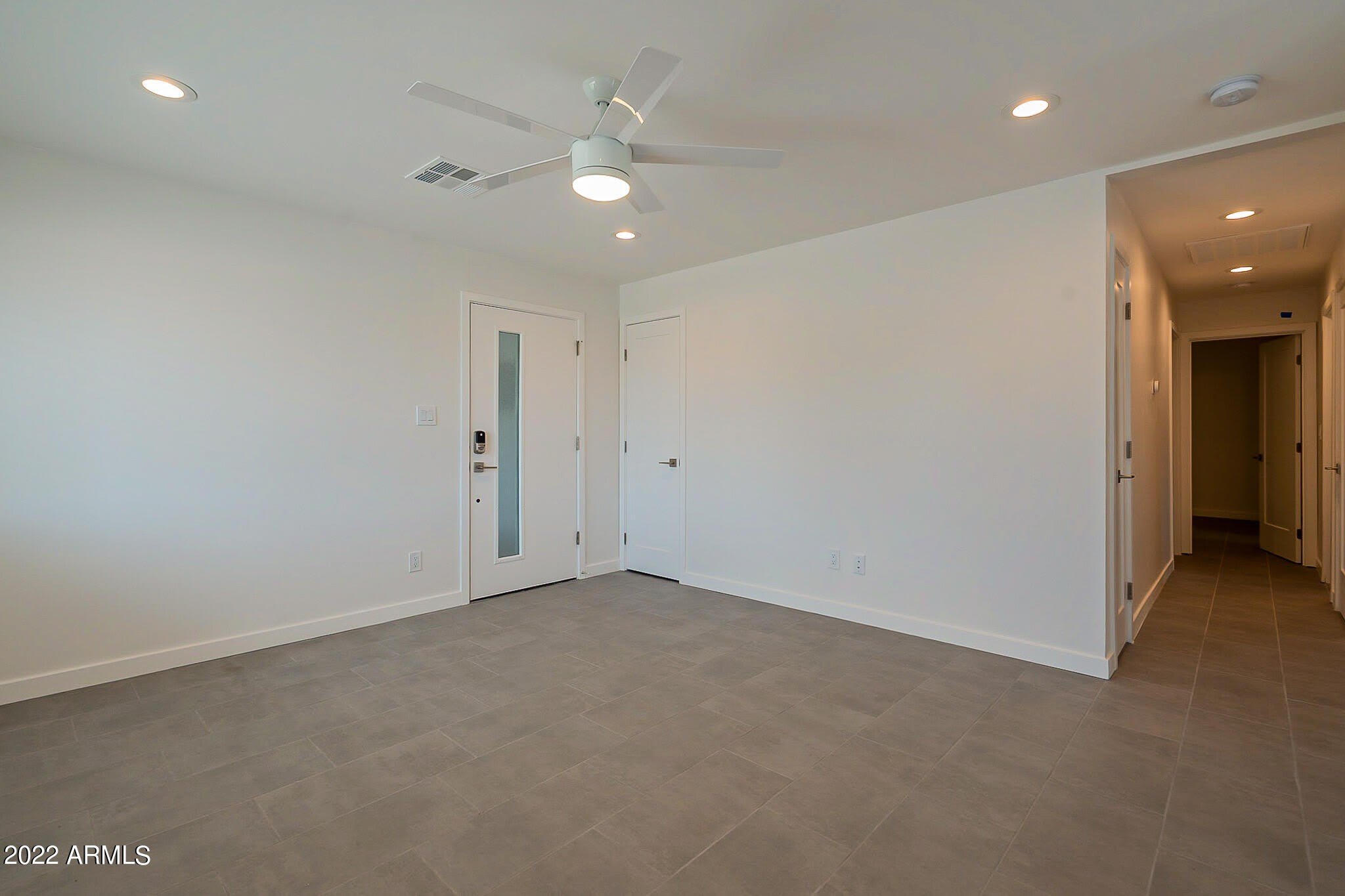 4639 N 12th Avenue – photo 4