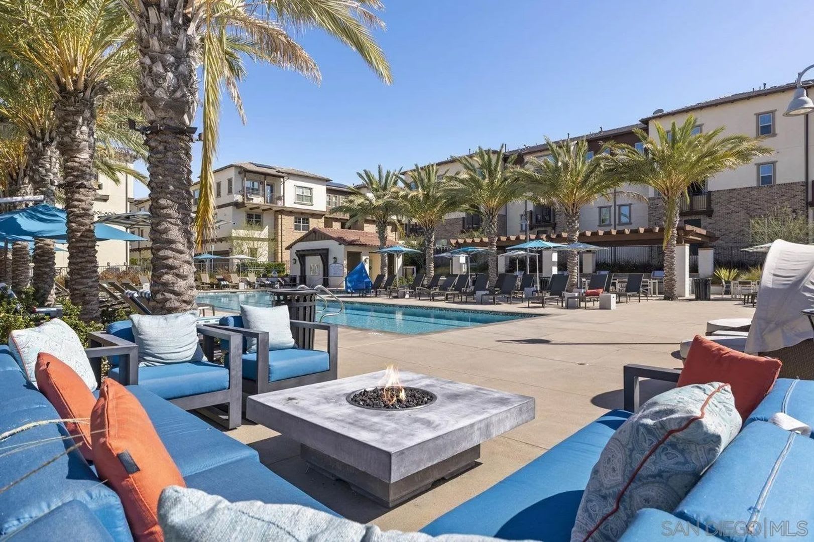 Beautiful 2 Bedroom Townhome Available Now – photo 5