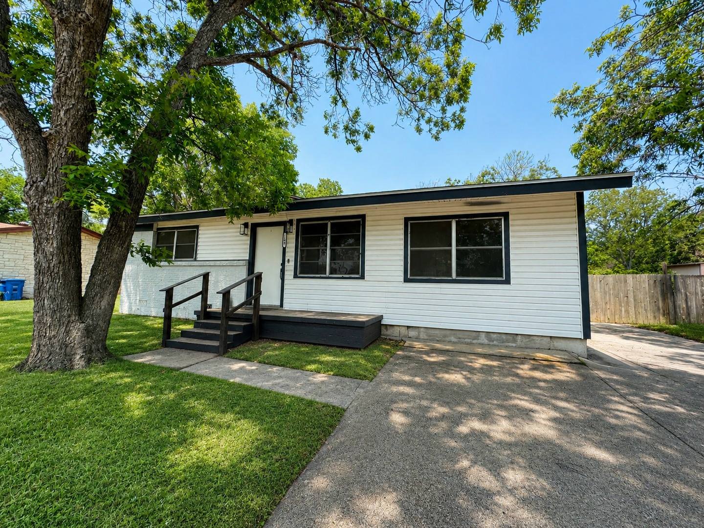 3-Bedroom House for Rent in Copperas Cove – photo 1