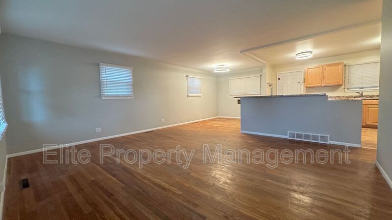 17 Duke St. – photo 4