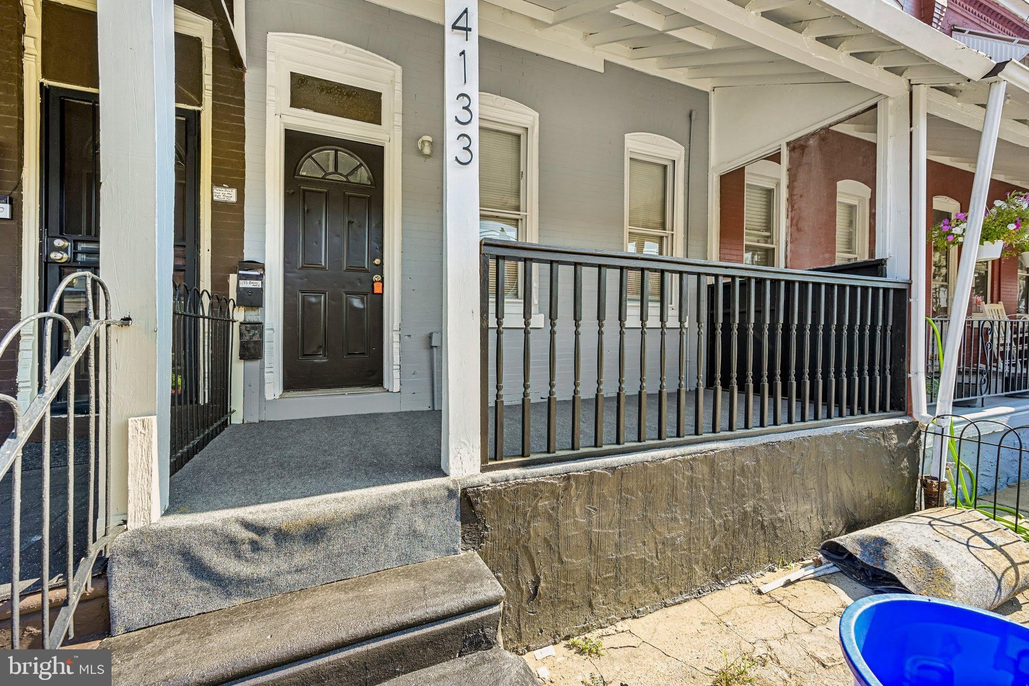 4133 BROWN Street – photo 2