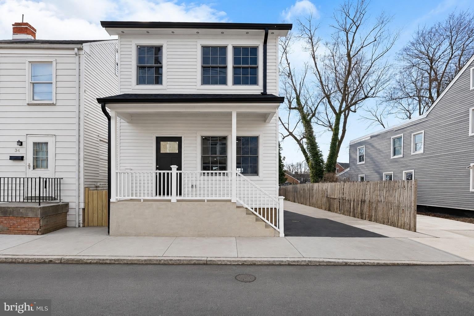 32 WEST Street – photo 4