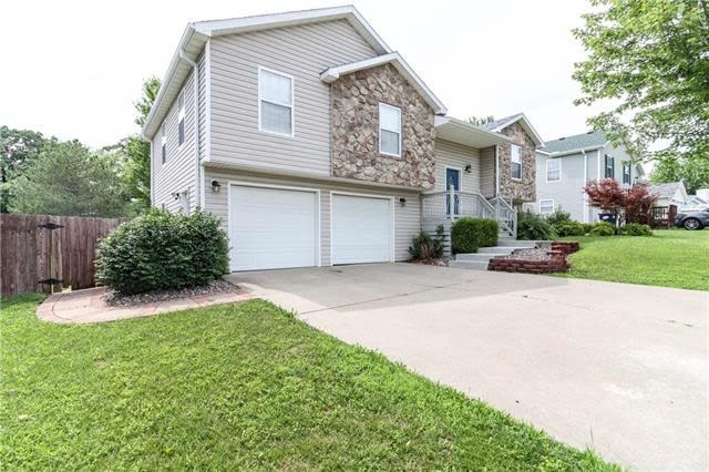 570 SE 115th Rd – photo 3