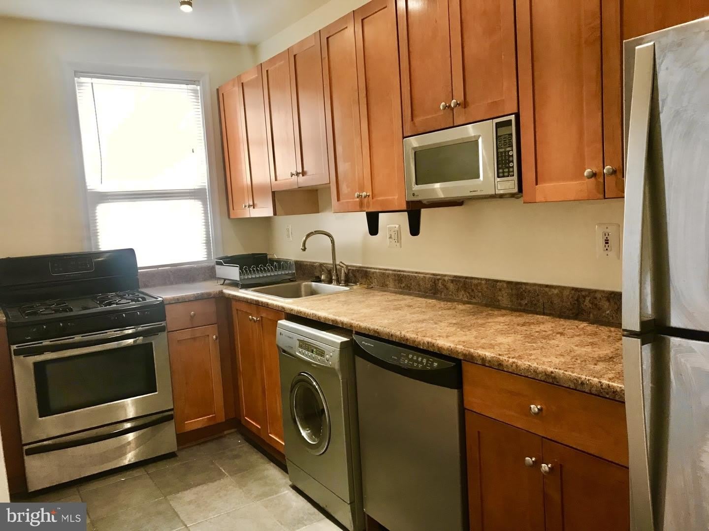 1439 EUCLID ST NW #202 – photo 5