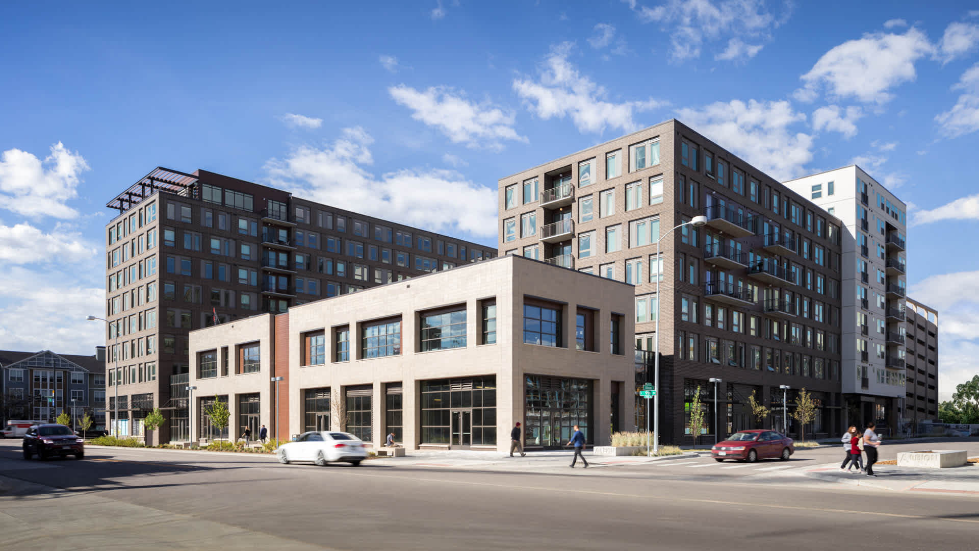 Theo Apartments – photo 1