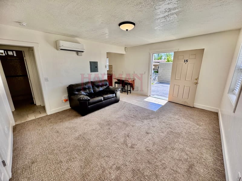 1105 South State Street 18 – photo 2