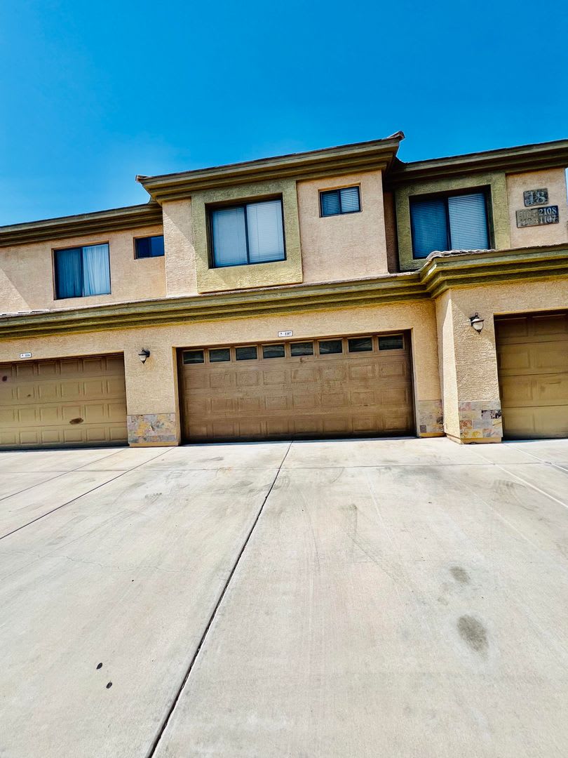 2 Bedroom Chandler Condo – photo 2