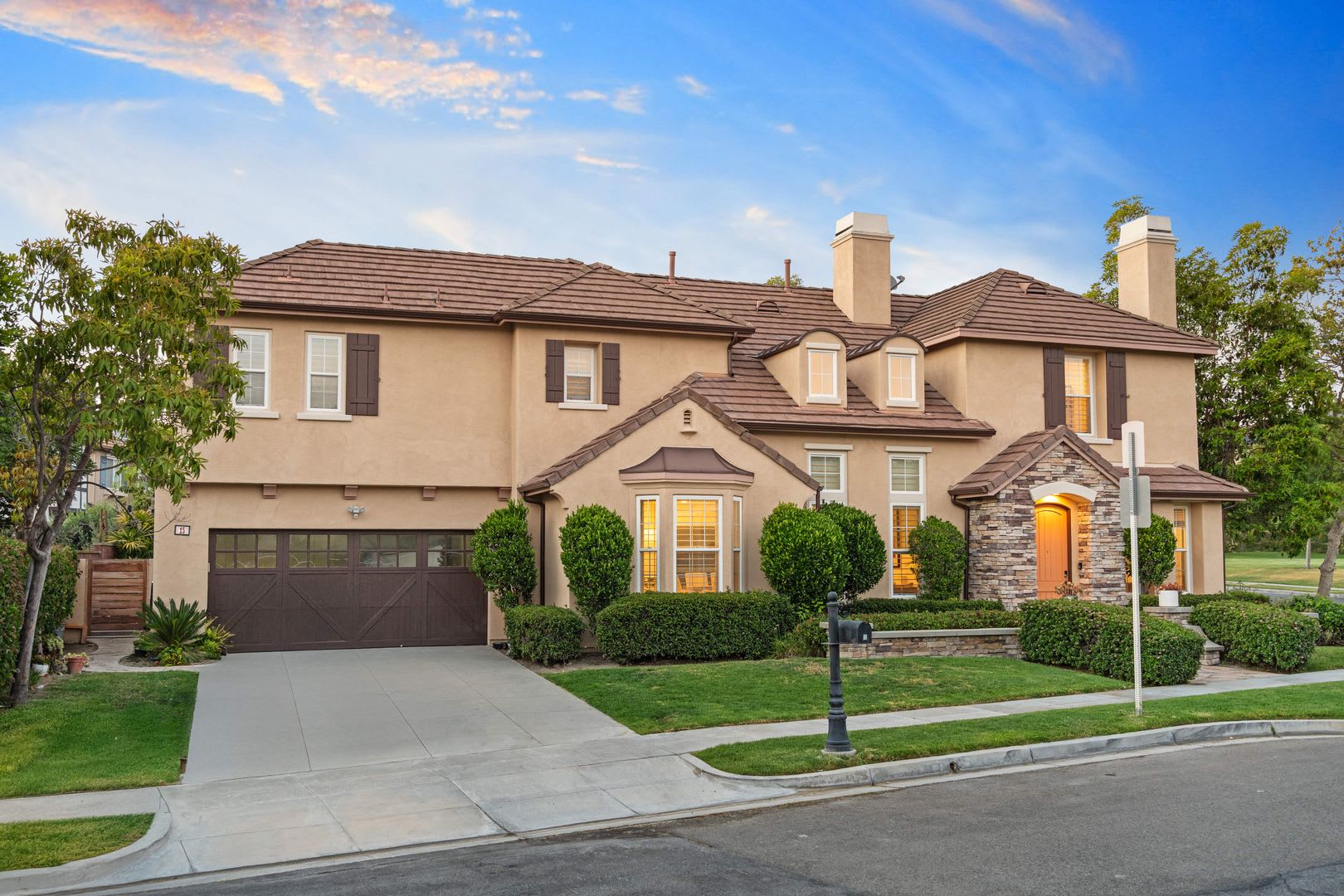 Luxurious French Country Estate In Ladera Ranch Fully Furnished With Flexible Short Term Lease Options – photo 2