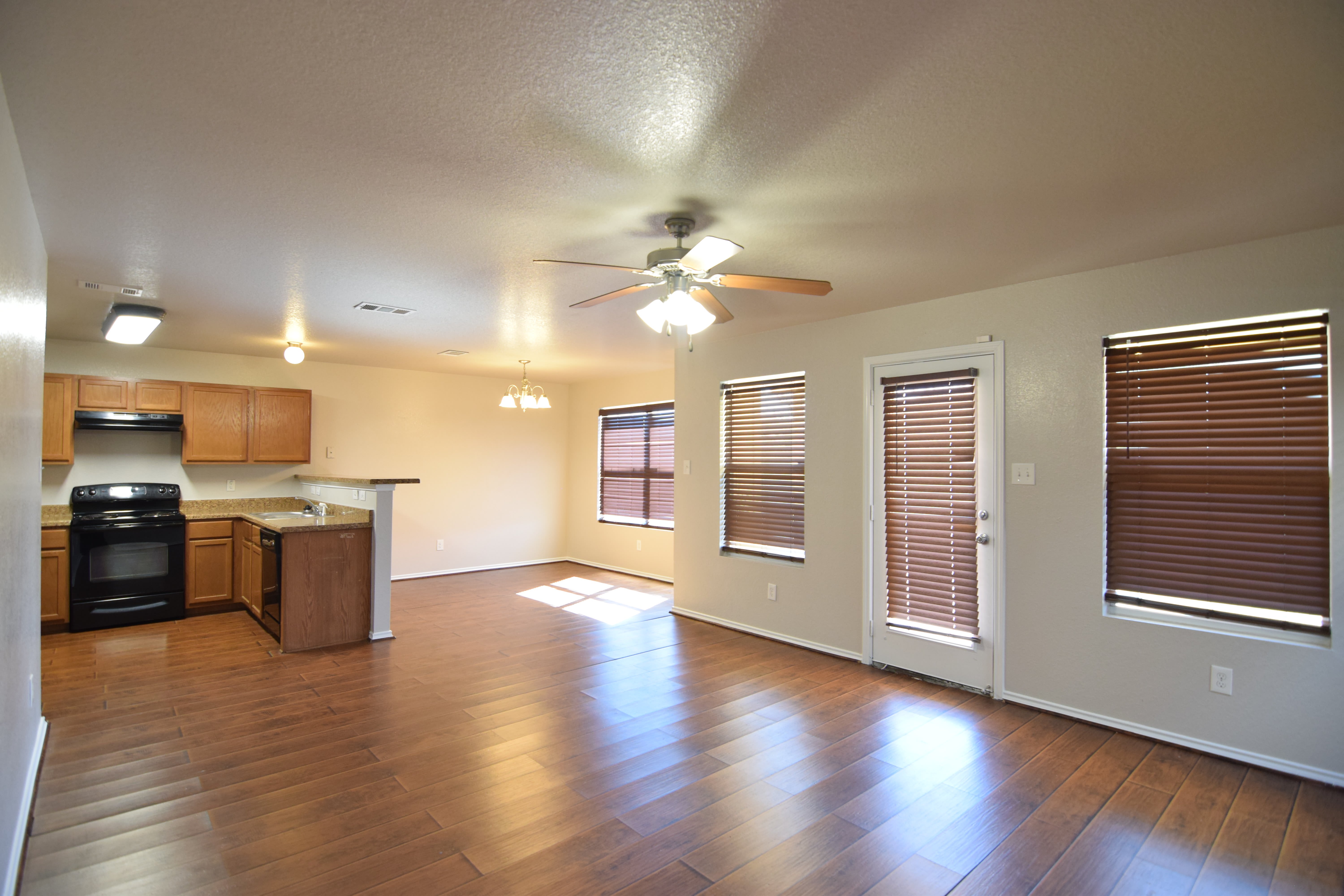 3302 Regency Dr – photo 5