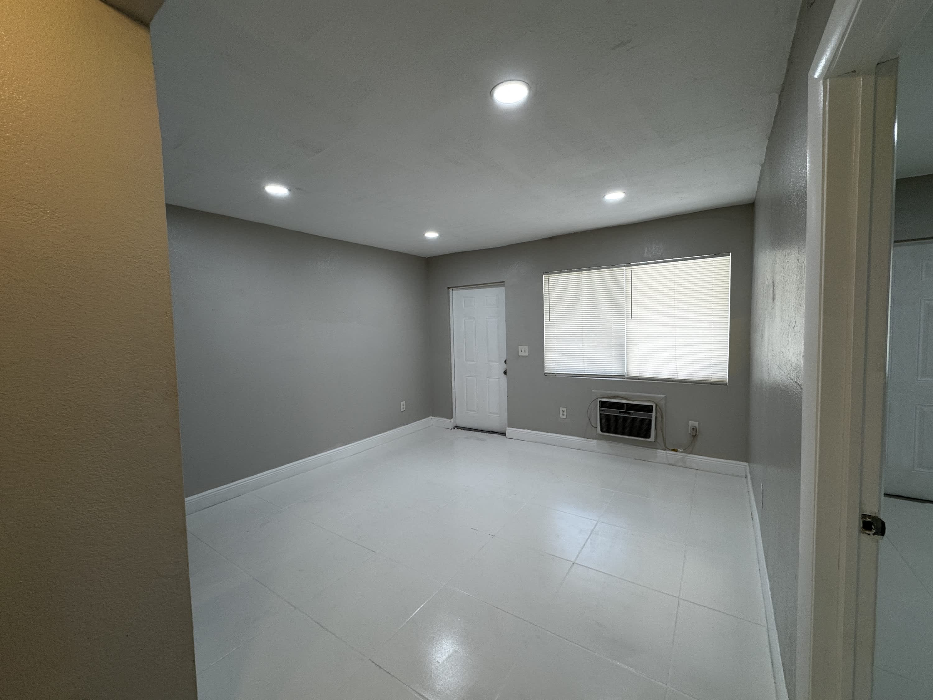 1920 Washington Avenue – photo 4
