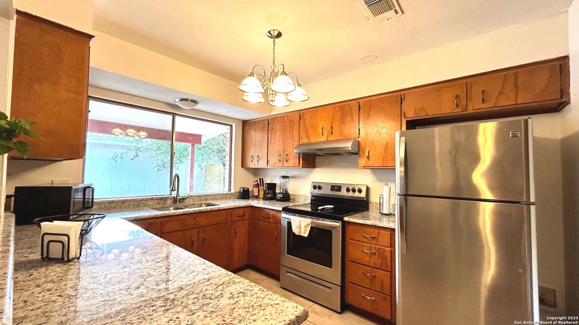 6216 RUE MARIELYNE ST – photo 5