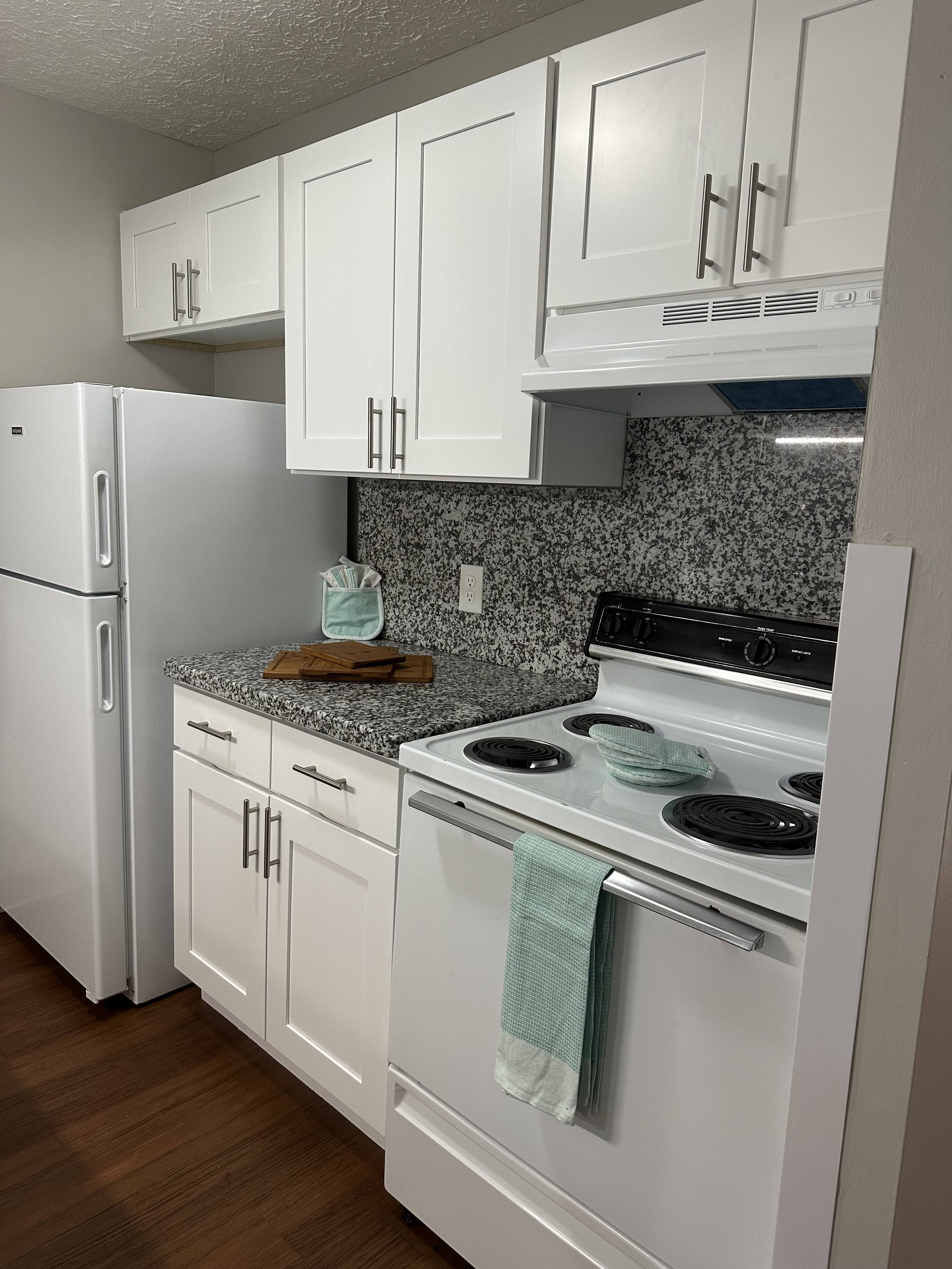 1093 S Latson Rd – photo 2