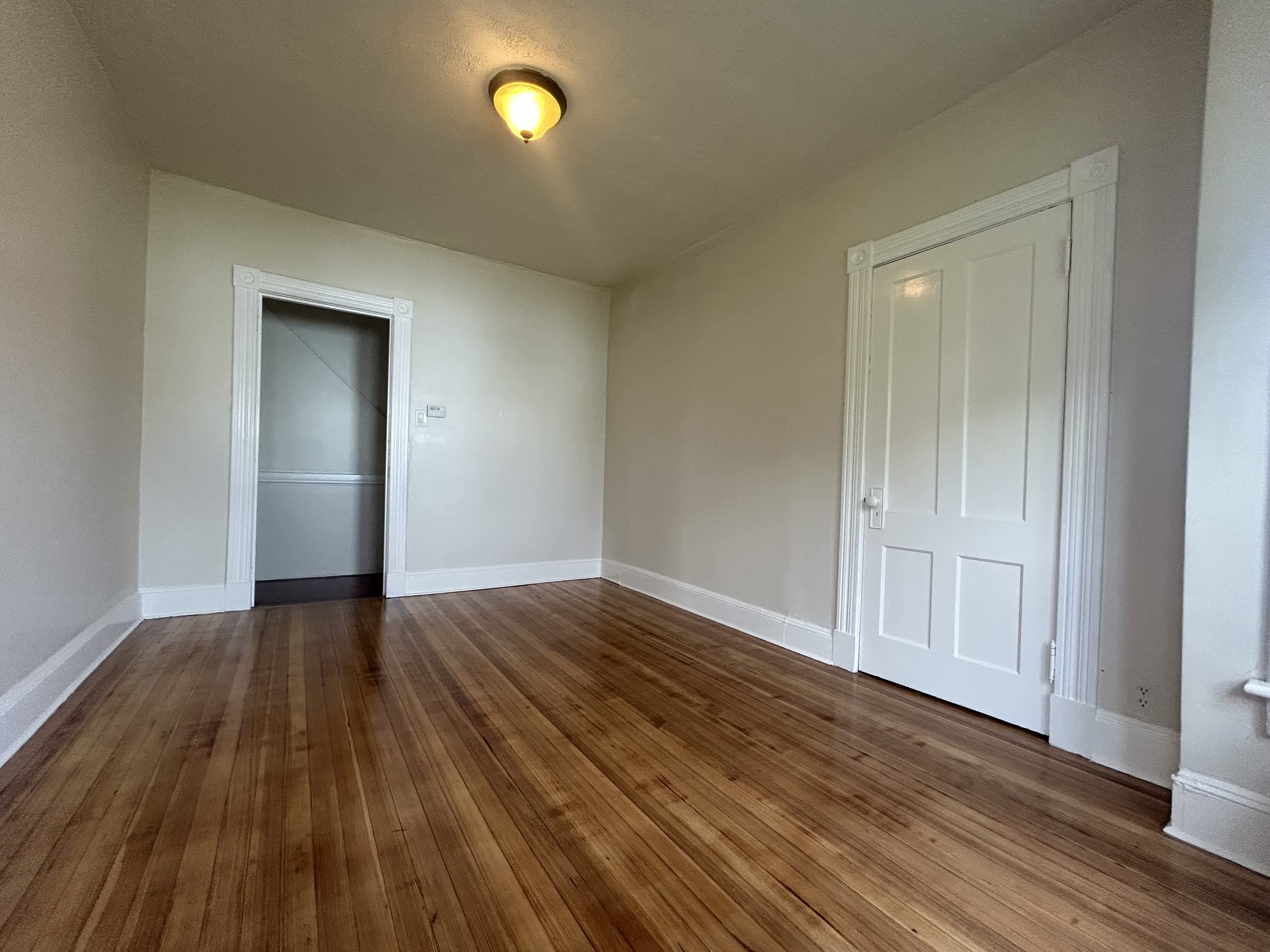 35 Kent Avenue – photo 5
