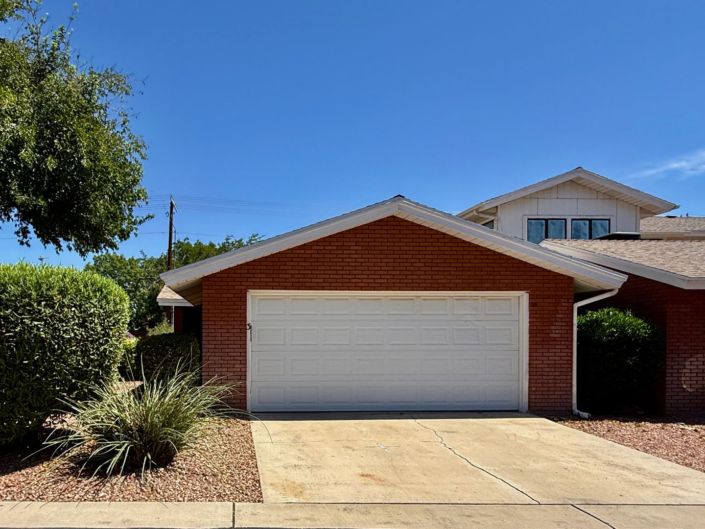 Charming 3-BR Home in Snow Park – photo 3