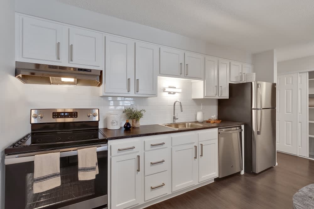 1430 Humboldt – photo 3