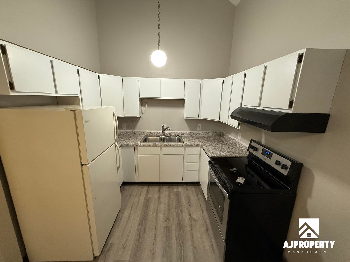 516 S. Cliff Ave. – photo 5