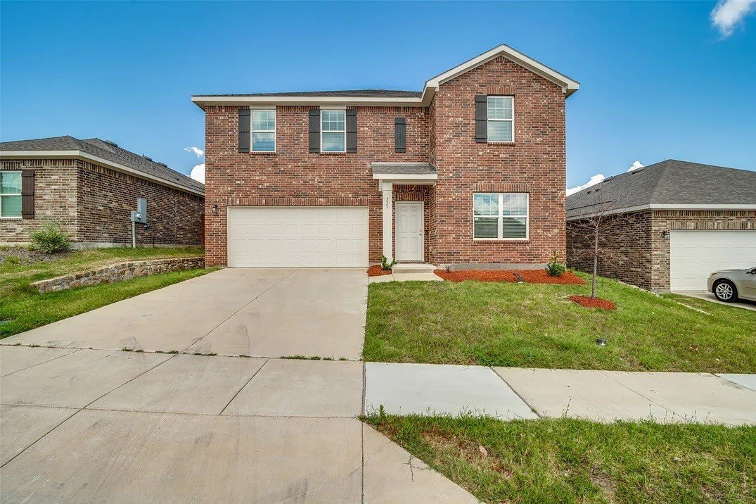 731 Yorkshire Drive – photo 1
