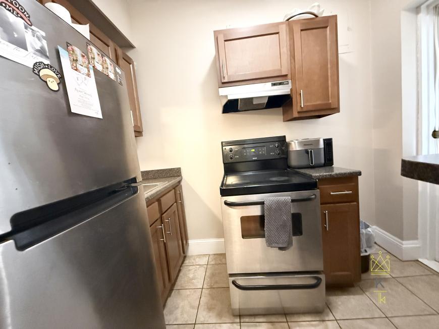 181 Winthrop Rd. – photo 4