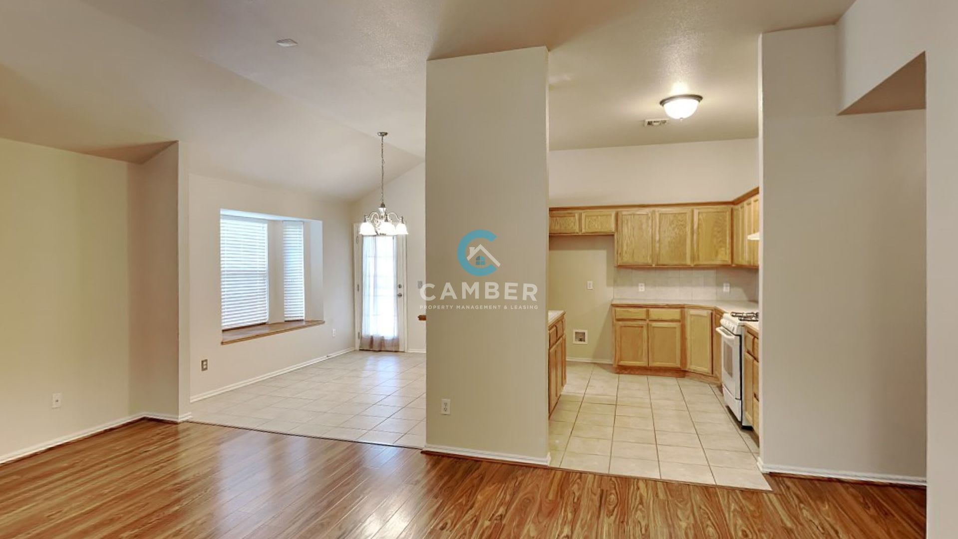4 Bedroom Home in Edmond – photo 5