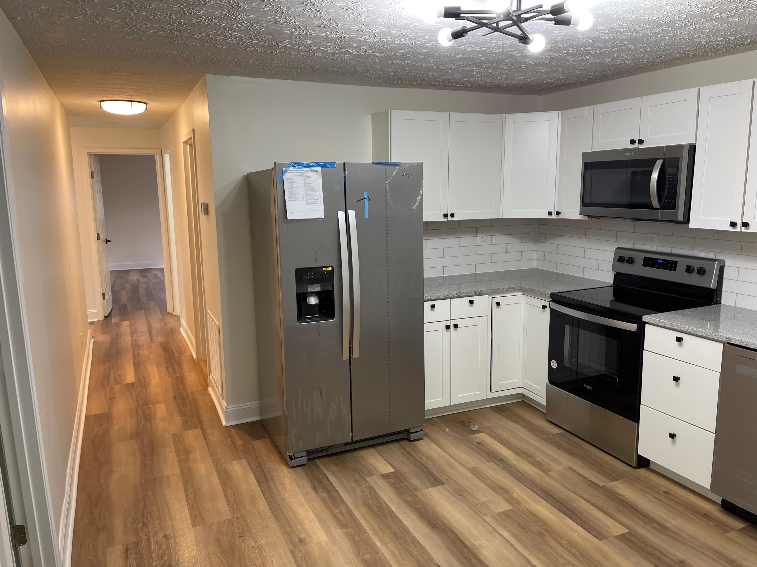 1855 Tanis Drive – photo 2
