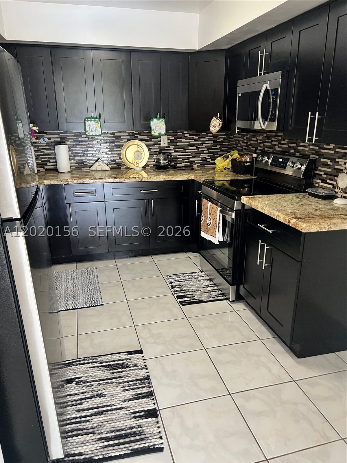 3621 NW 95th Ter – photo 1