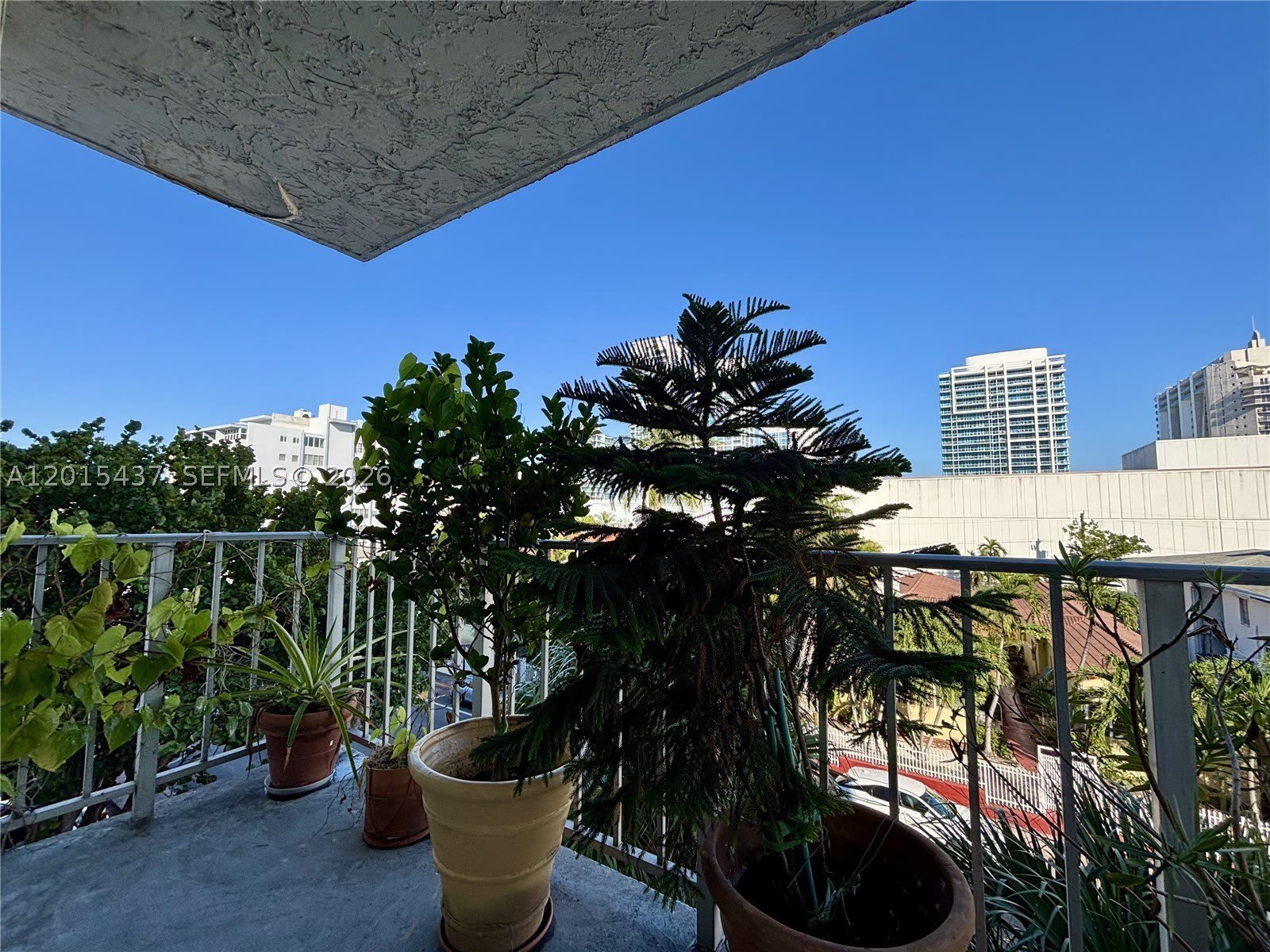 6801 Indian Creek Dr – photo 2