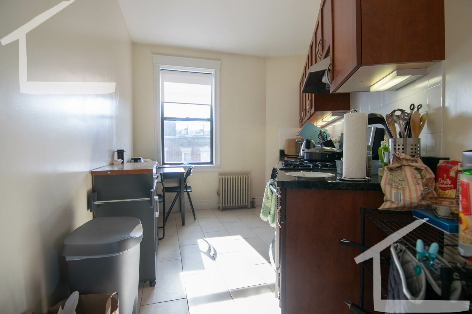 Charming 3 Bedroom-No Broker Fee – photo 4