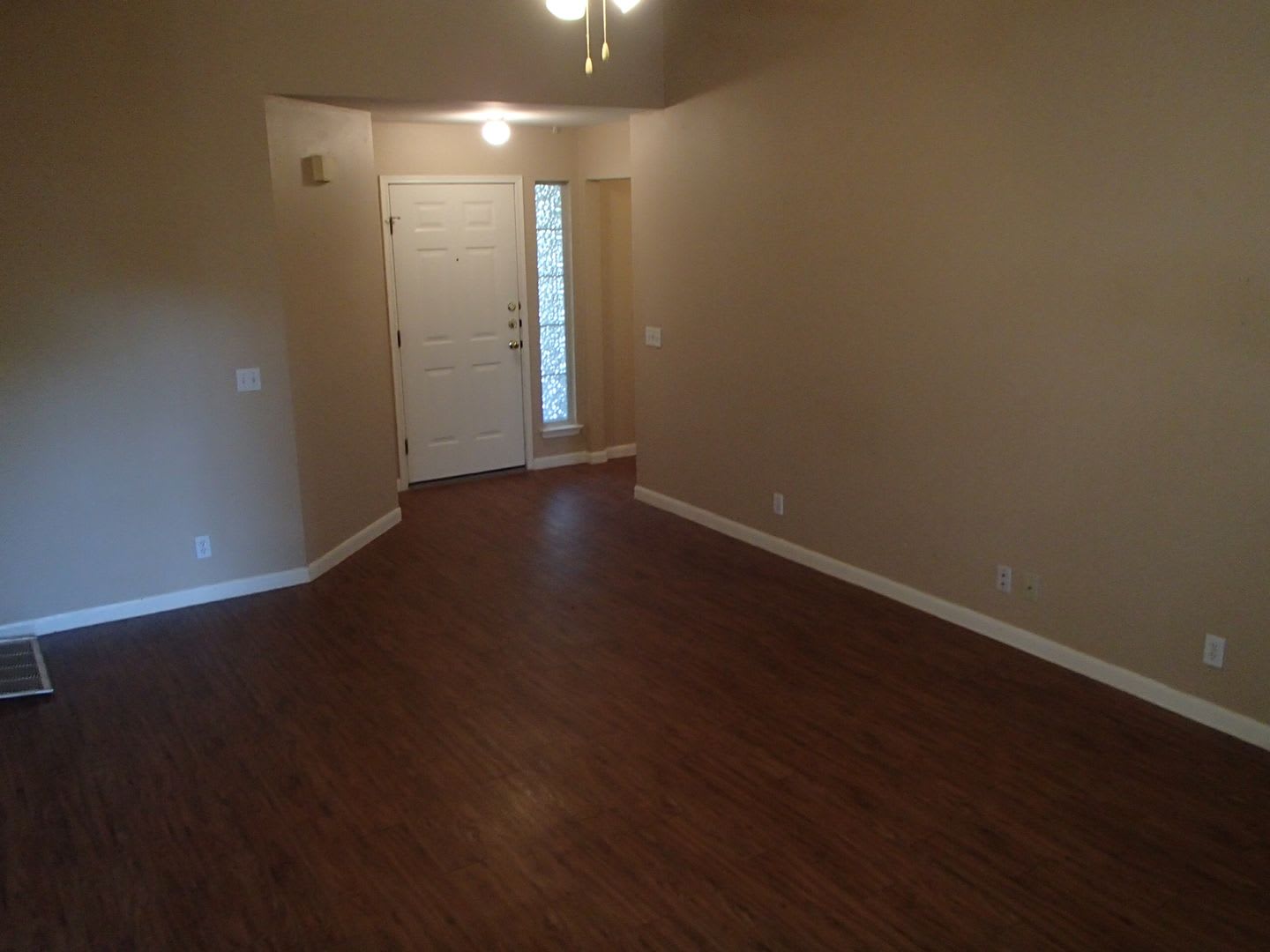 3 Bedroom 2 Bathroom Georgetown Home – photo 2