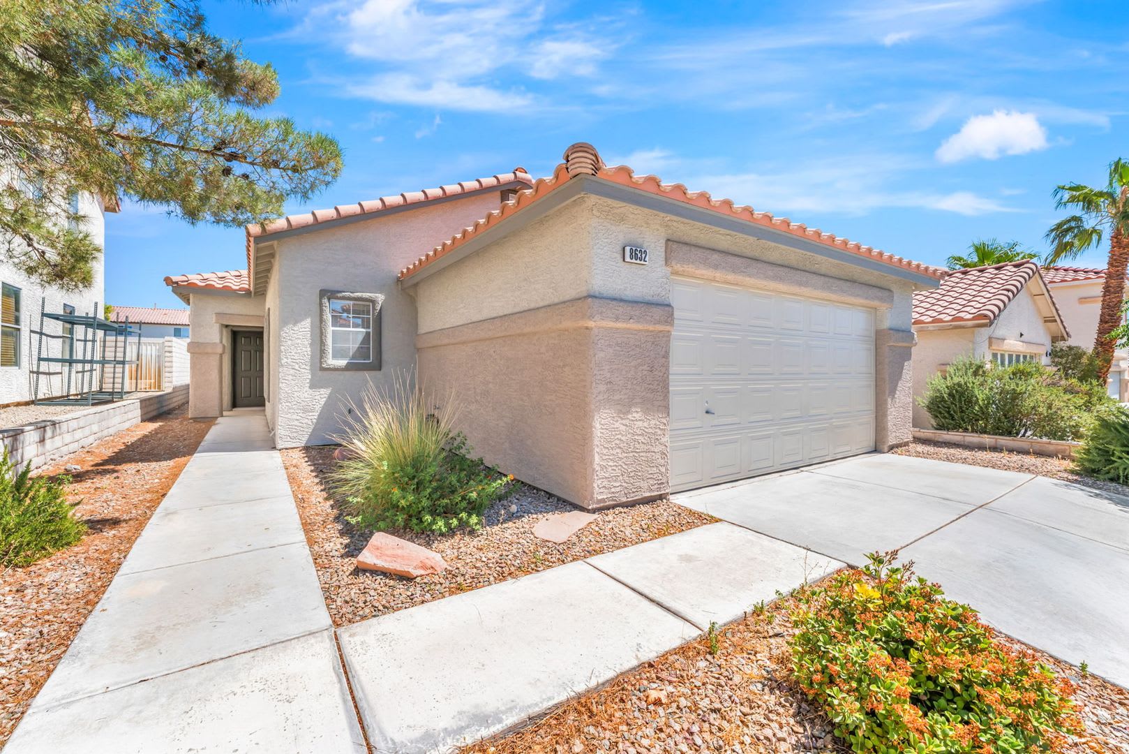 Single-Story Centennial Hills Retreat with Open-Concept Living & Covered Patio! – photo 2